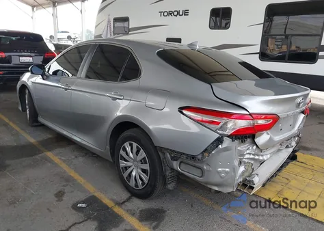 2020 Toyota Camry Le Hybrid from USA, damaged, VIN 4T1C31AK0LU519455